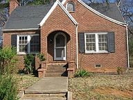 Charming 2 Bedroom 1 Bath Home in Shelby