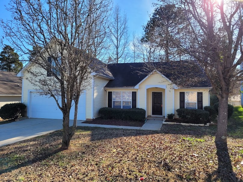 Beautiful 3 Bedroom 2 Bath Ranch home for rent in Reedy Creek Plantation!!